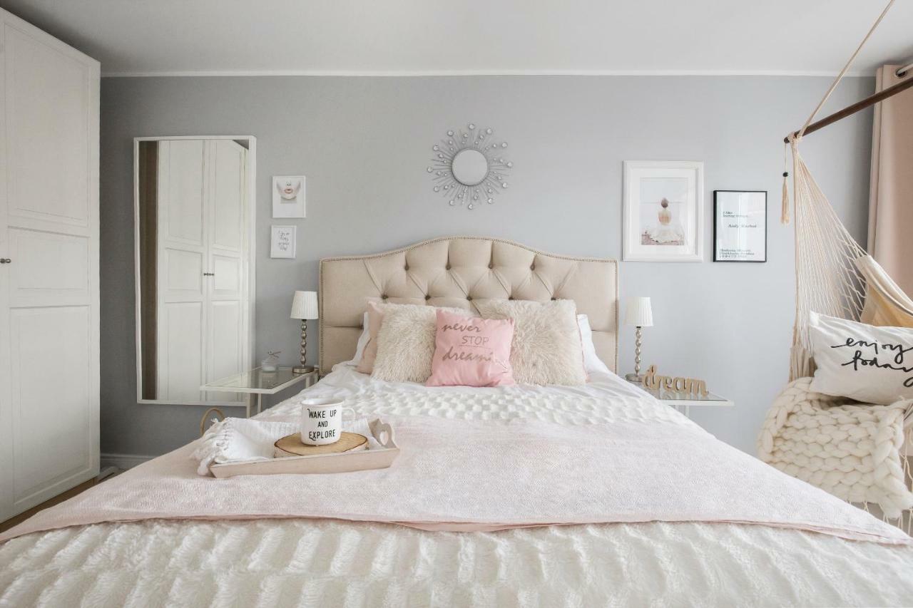 Scandi Old Town Apartment *